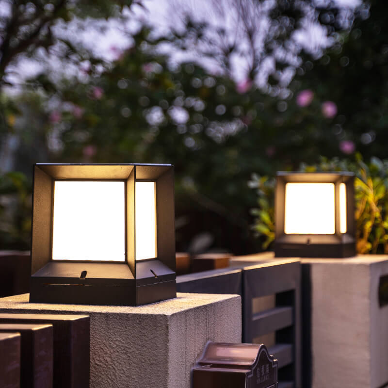 Contemporary Industrial ABS Acrylic Square LED Solar Outdoor Waterproof Lawn Fence Lamp for Outdoor Patio