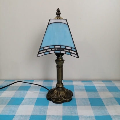 Traditional Tiffany Square Stained Glass Iron 1-Light Table Lamp For Bedroom